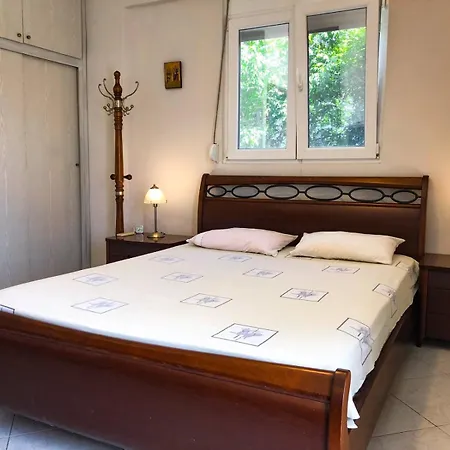 Venus Villa Peraía